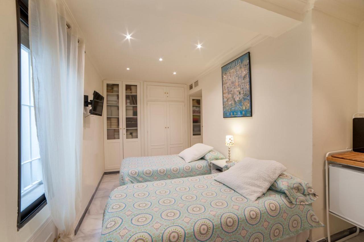 Atanasio Barron Apartment Seville Exterior photo